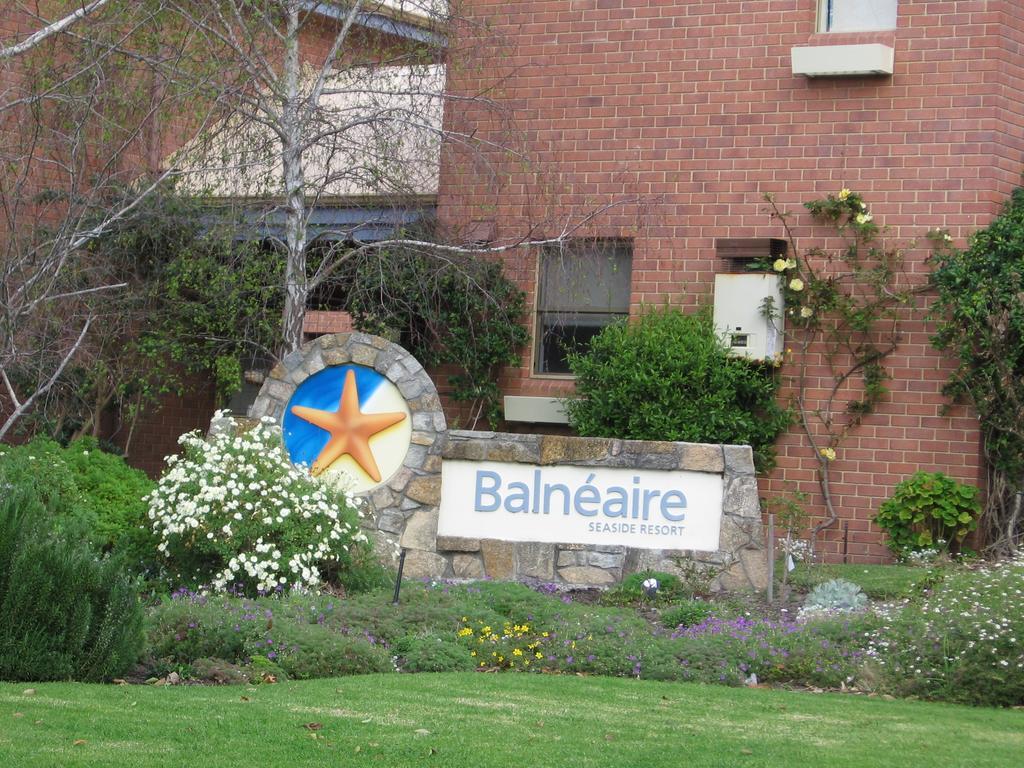 Balneaire Seaside Resort Όλμπανι Εξωτερικό φωτογραφία